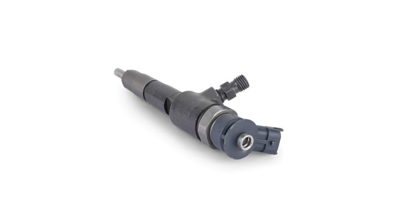 Bosch diesel injector 0445110489 for engine model UGJ - Image 2