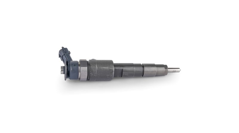 Bosch diesel injector 0445110489 for engine model UGJ - Image 4