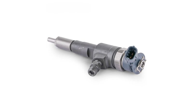 Fuel injector 0445110312 for engine model ADCR110 - Image 2